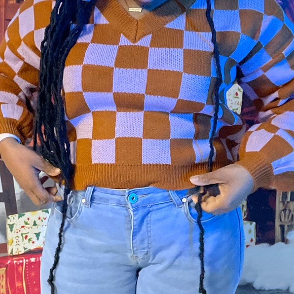 Sweater - Picture 2 of 2